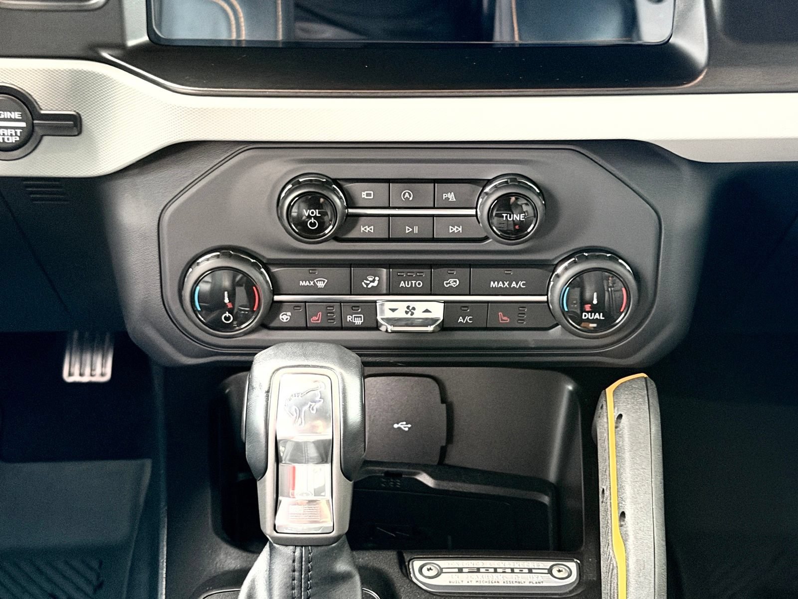 Used 2022 Ford Bronco Badlands AWD/4WD image 17