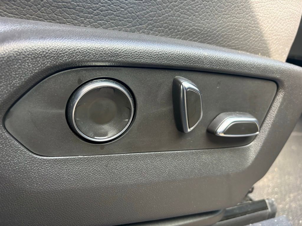 Used 2024 GMC Sierra 2500 Denali w/ Denali Reserve Package image 18