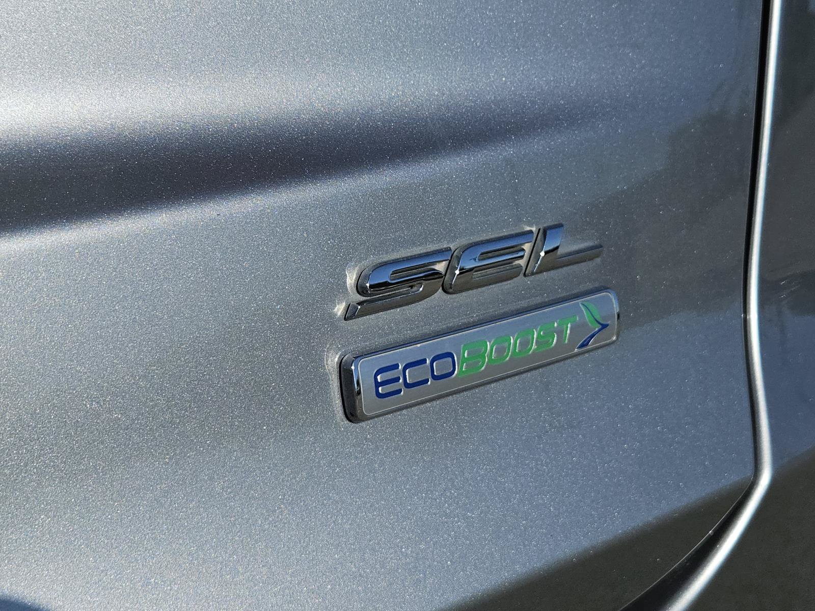 Used 2020 Ford Fusion SEL FWD image 8