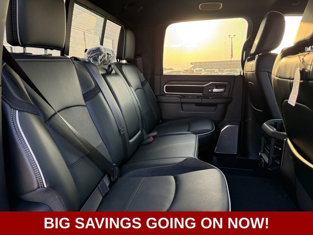 New 2026 RAM 2500 Laramie AWD/4WD image 39