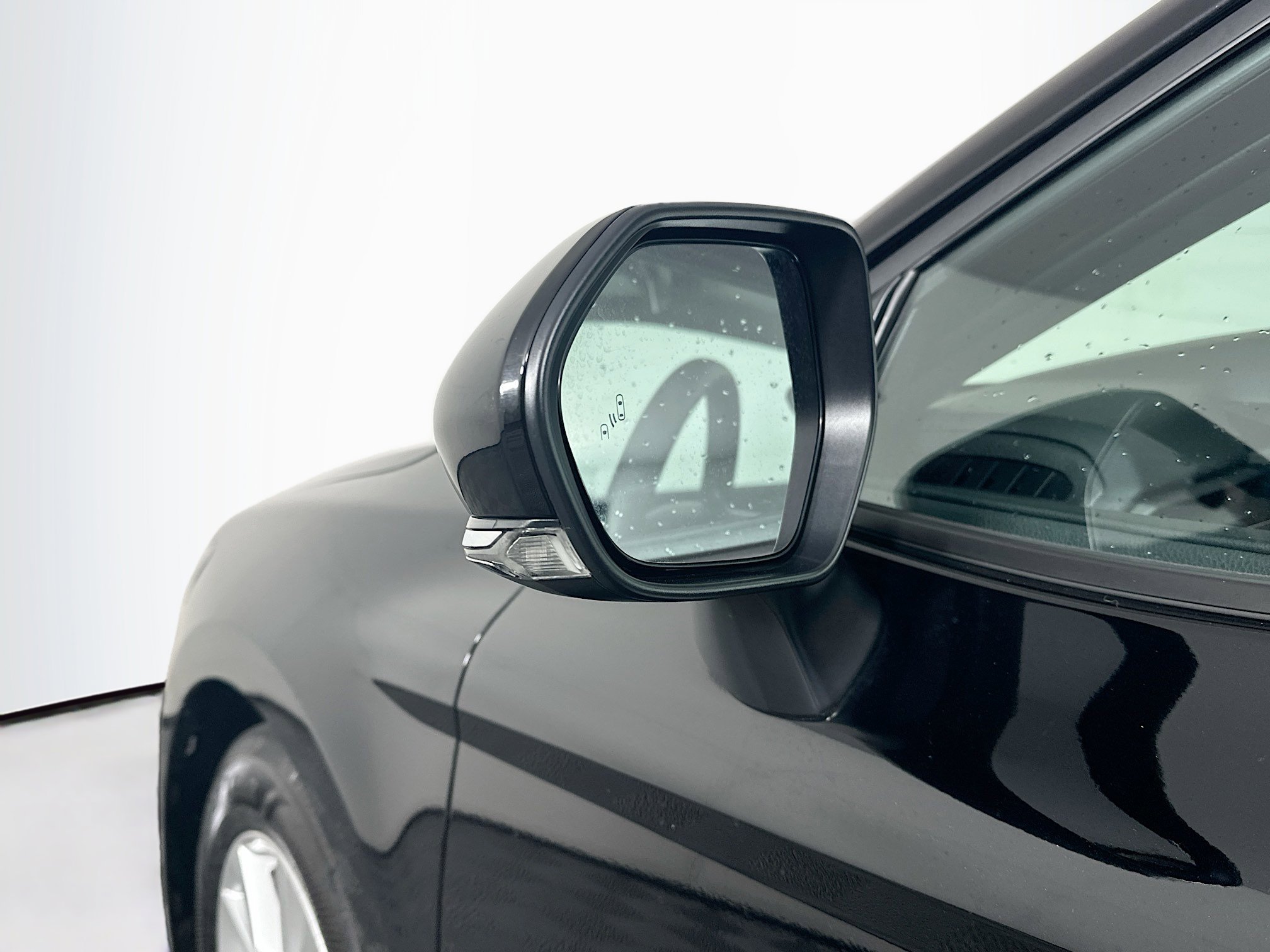 Used 2025 Toyota Camry LE image 16