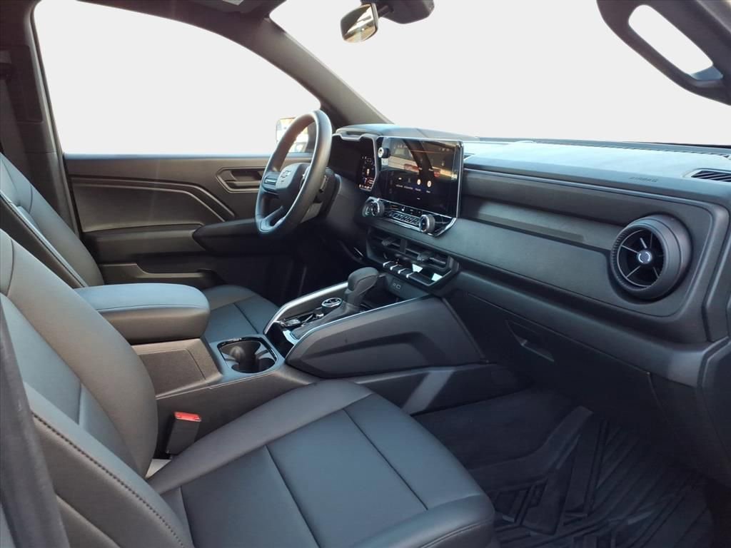 Used 2024 Chevrolet Colorado Trail Boss w/ Advanced Trailering Package image 16