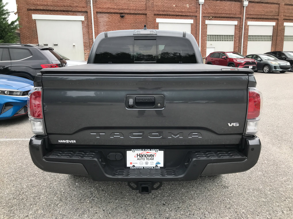 Used 2022 Toyota Tacoma TRD Off-Road w/ TRD Premium Off Road Package AWD/4WD image 7