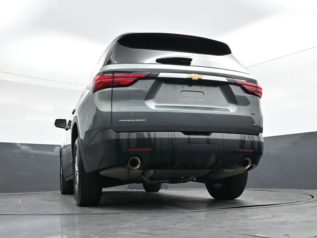 Used 2022 Chevrolet Traverse LT image 22