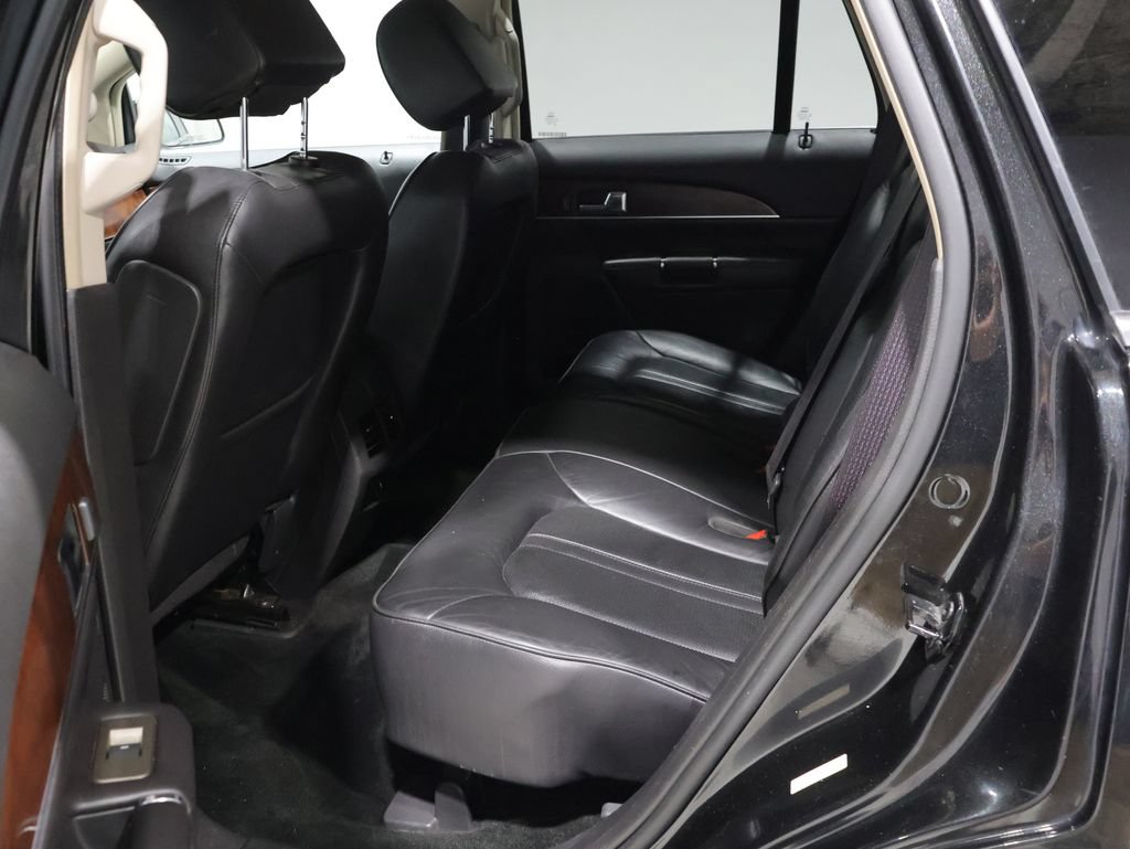 Used 2013 Lincoln MKX AWD image 18