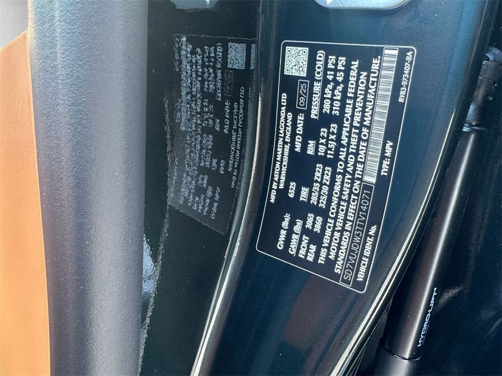 New 2026 Aston Martin DBX 707 image 18