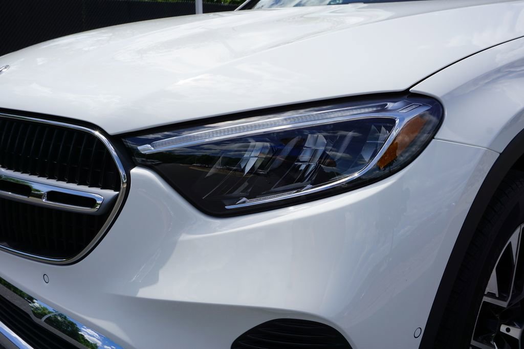 Certified 2025 Mercedes-Benz GLC 350e 4MATIC image 8