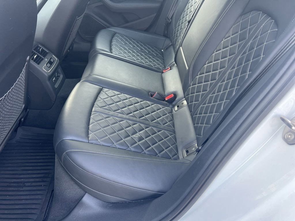 Used 2023 Audi S4 Premium Plus w/ Premium Plus Package image 8