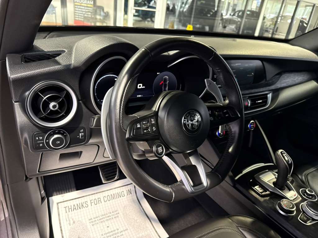 Used 2024 Alfa Romeo Stelvio Sprint RWD image 33