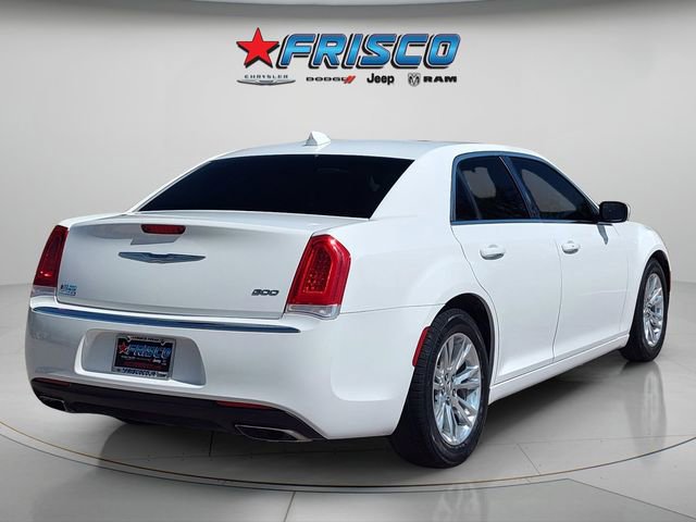 Used 2019 Chrysler 300 Touring w/ Quick Order Package 2EF image 7