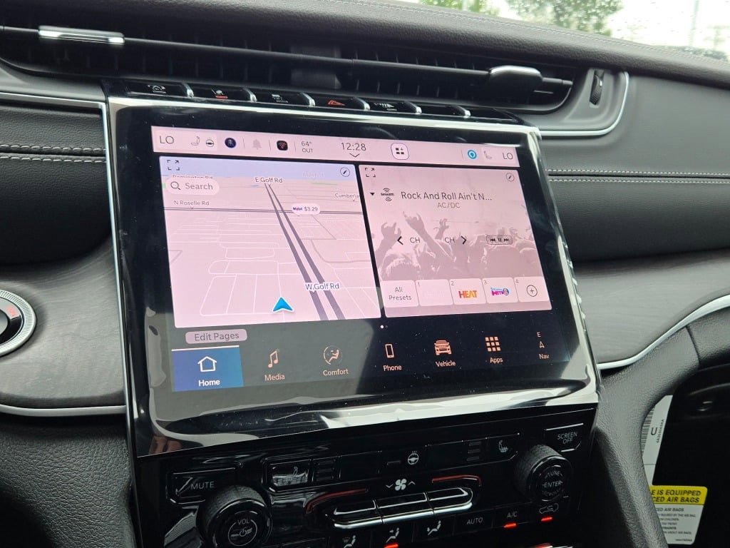 New 2025 Jeep Grand Cherokee Limited w/ MOPAR Finishing Package image 30