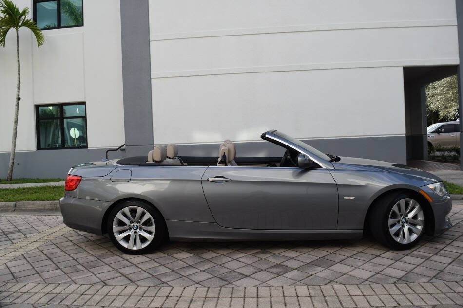 Used 2013 BMW 328i Convertible RWD image 41