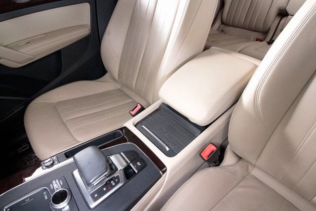Used 2019 Audi Q5 2.0T Premium Plus image 14