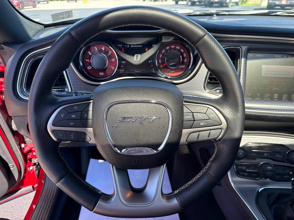 Used 2016 Dodge Challenger SRT Hellcat RWD image 16