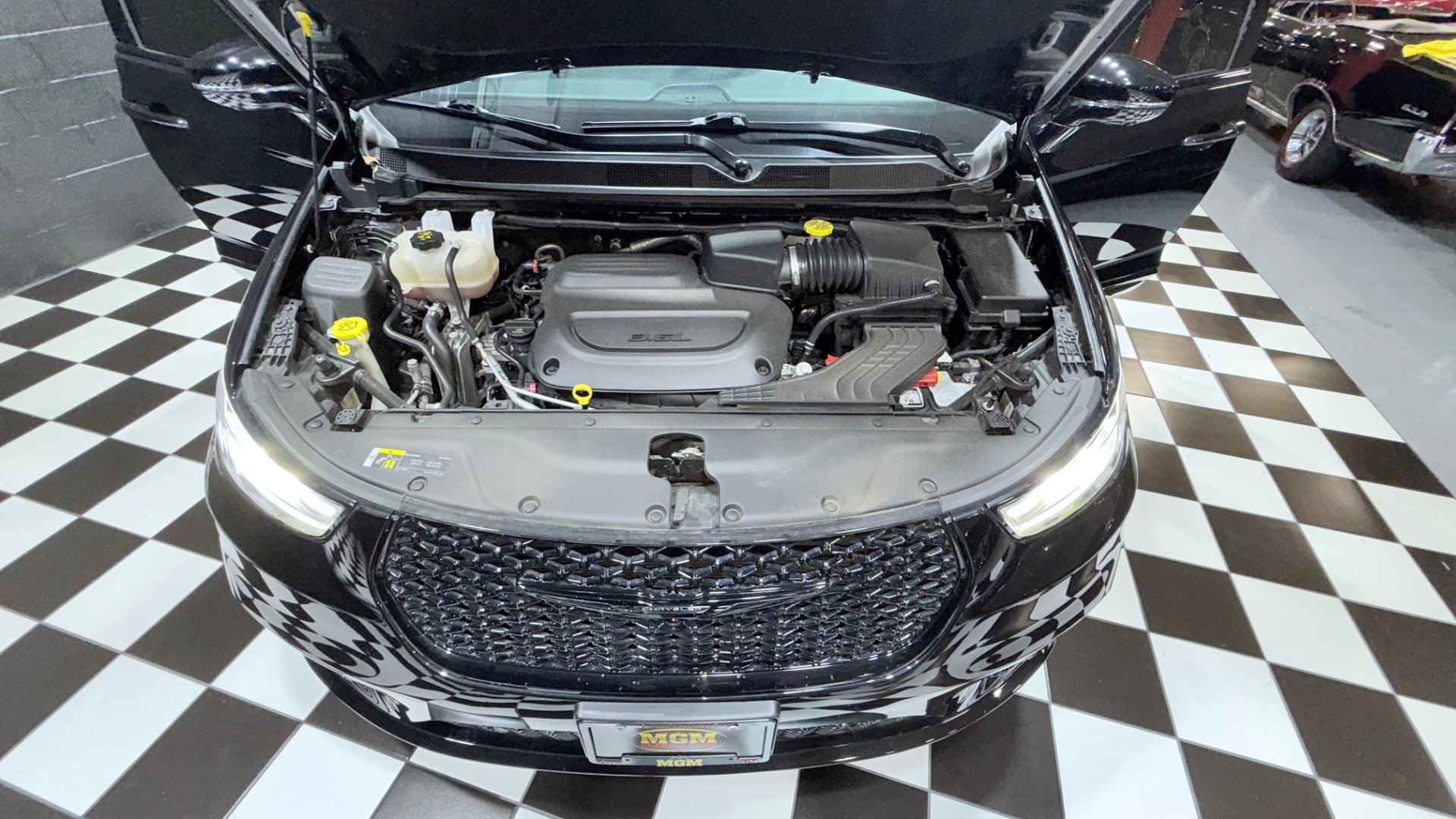 Used 2021 Chrysler Pacifica Pinnacle AWD/4WD image 5