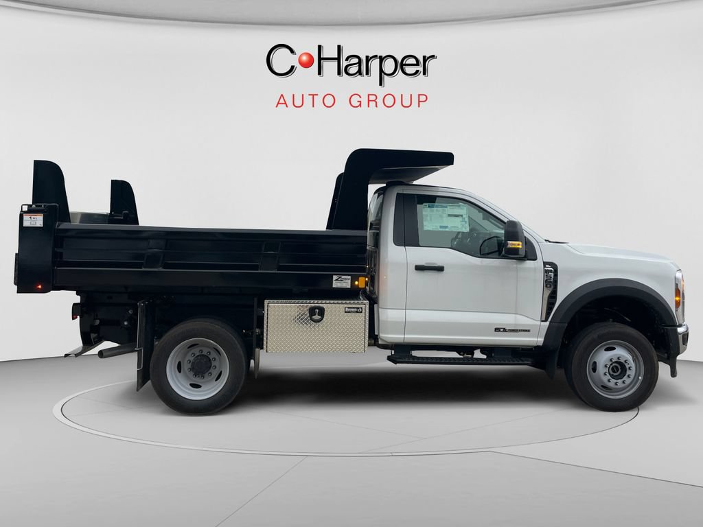 New 2026 Ford F550 4x4 Regular Cab Super Duty w/ XL Chrome Package image 2