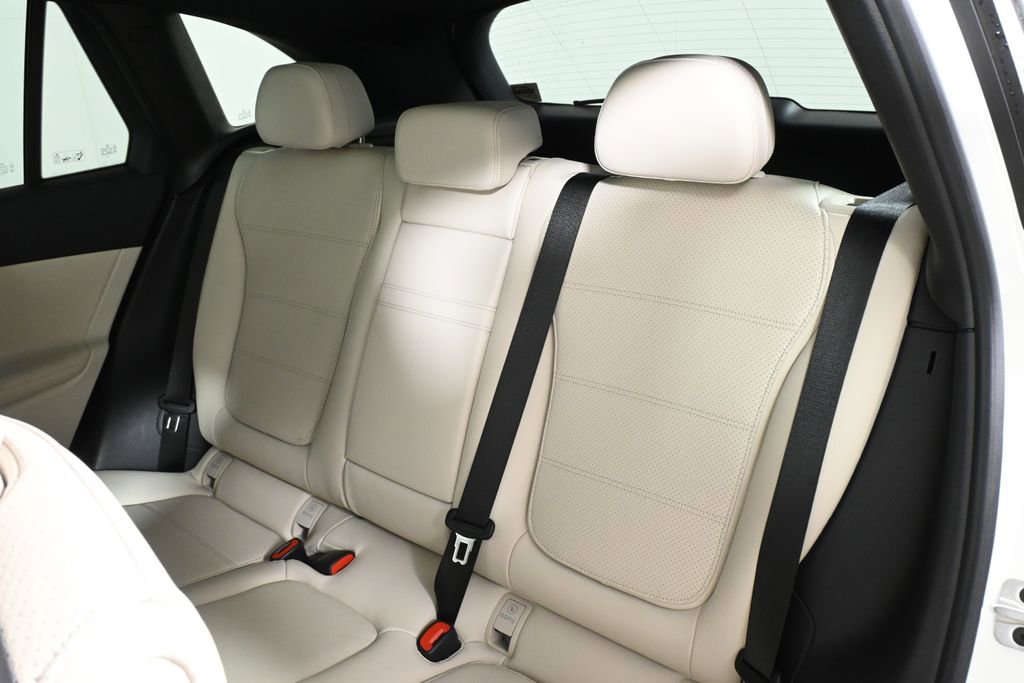 Certified 2026 Mercedes-Benz GLC 300 4MATIC image 4