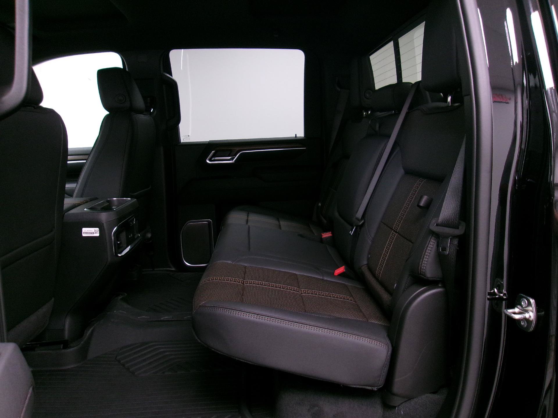 New 2026 Chevrolet Silverado 3500 High Country w/ Midnight Edition AWD/4WD image 9