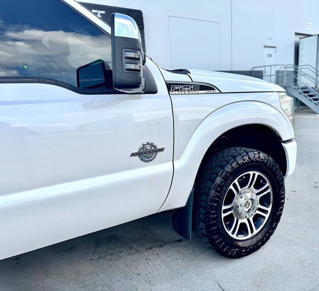 Used 2016 Ford F250 Platinum w/ Platinum Package AWD/4WD image 26