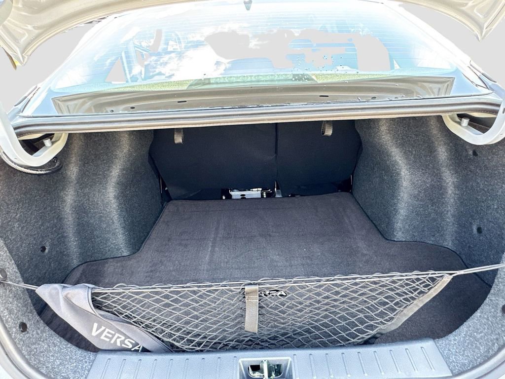 Used 2025 Nissan Versa SR w/ Trunk Package image 22