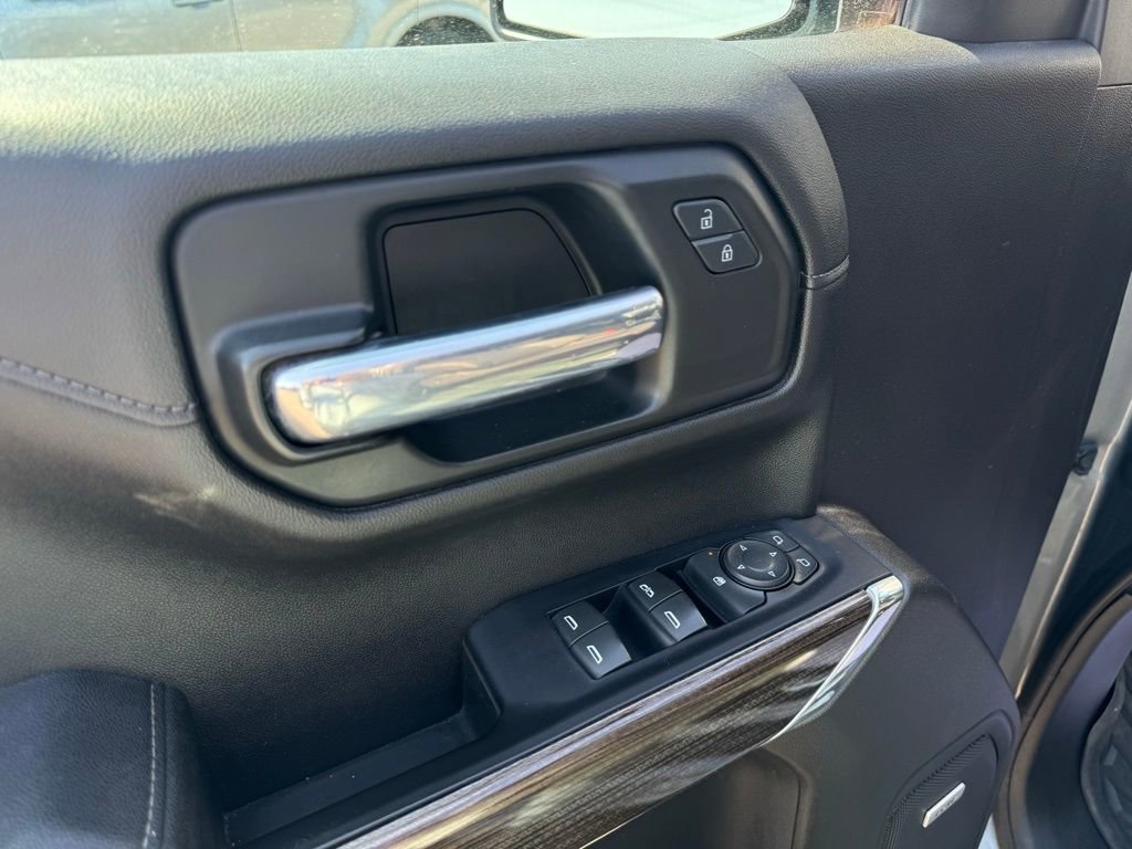 Used 2020 Chevrolet Silverado 1500 RST image 27