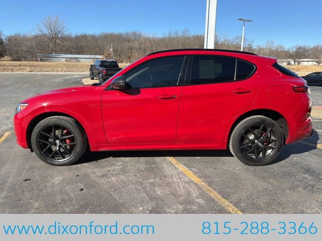 Used 2020 Alfa Romeo Stelvio Sport w/ Quick Order Package 22J Sport image 4