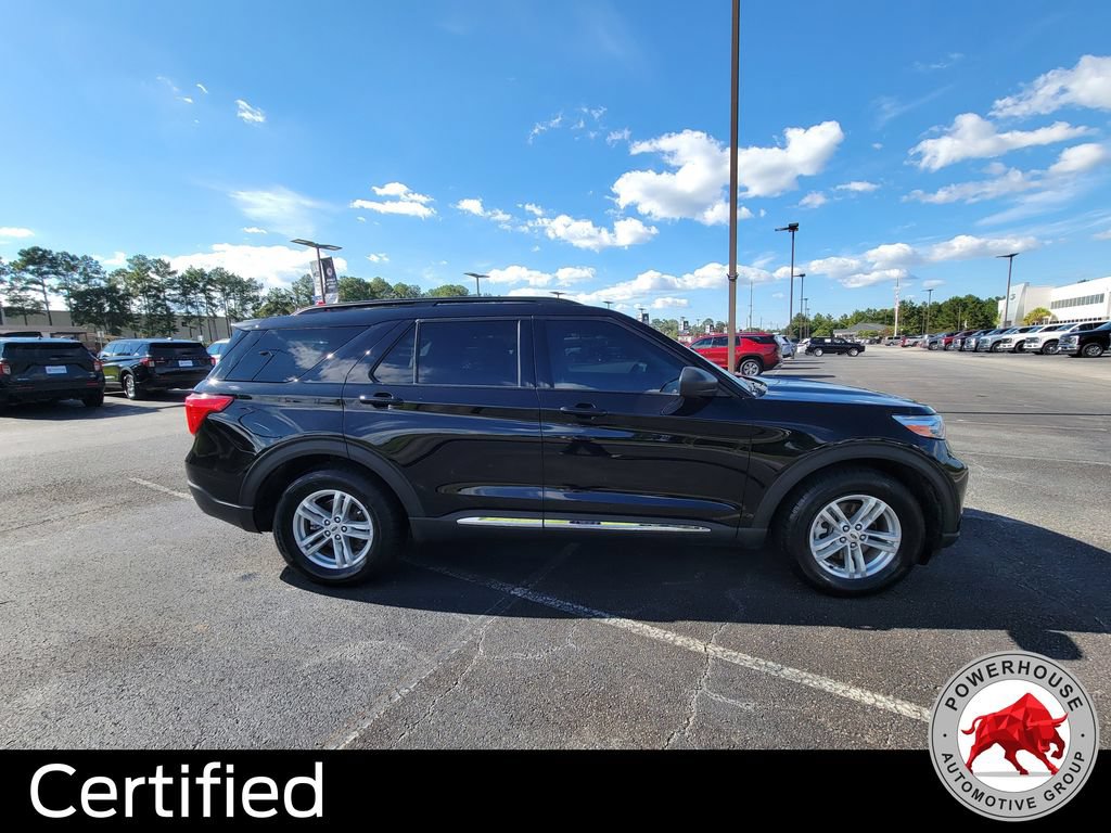 Certified 2024 Ford Explorer XLT w/ Equipment Group 202A RWD image 8