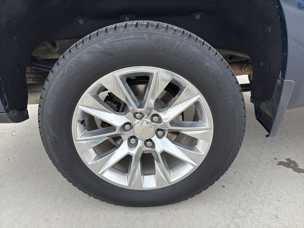 Used 2020 Chevrolet Silverado 1500 LTZ image 24