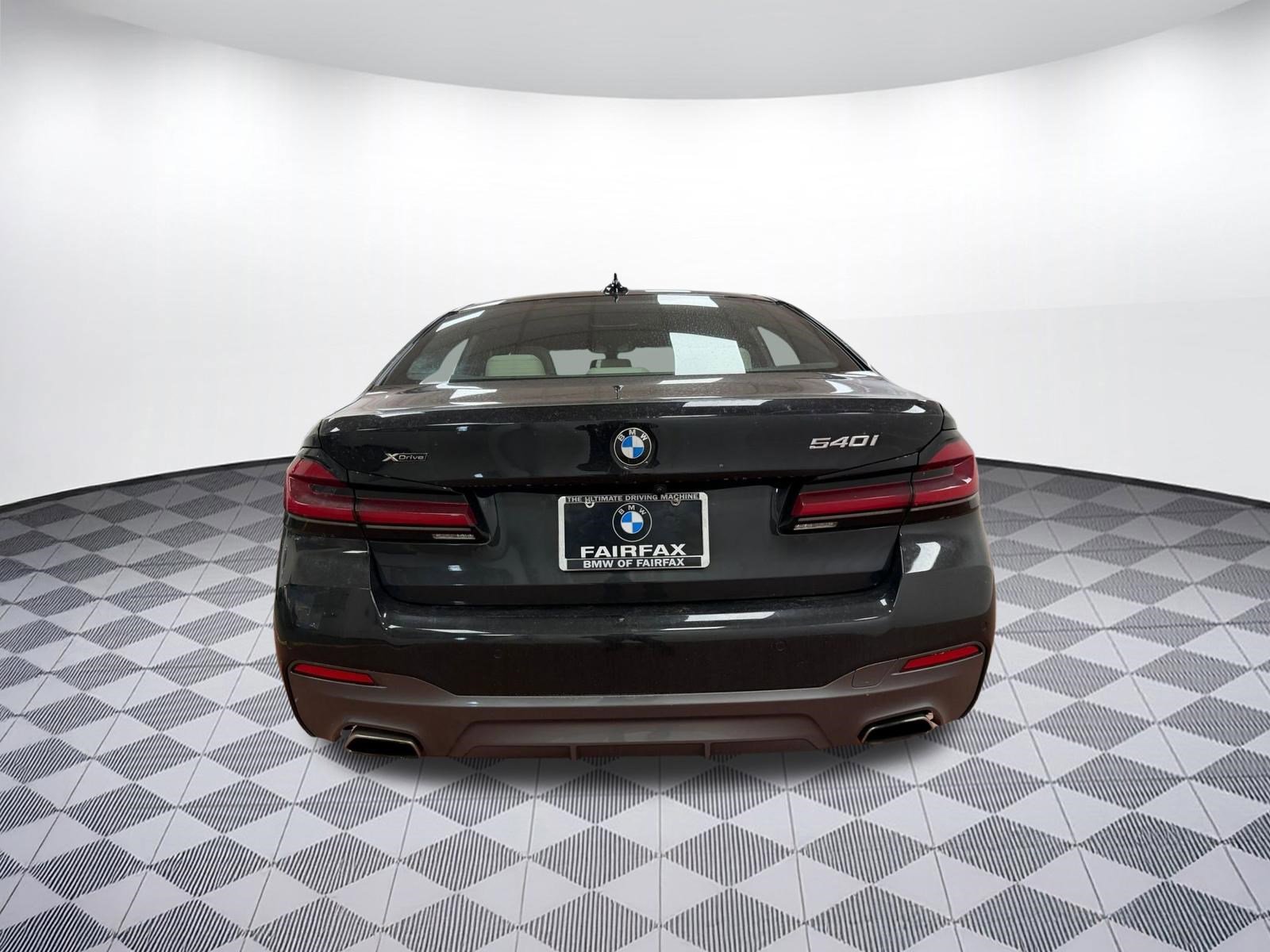 Certified 2023 BMW 540i xDrive w/ M Sport Package image 9
