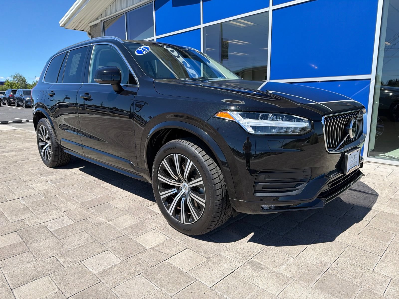 Used 2023 Volvo XC90 B5 Core w/ Protection Package Premier AWD/4WD image 2