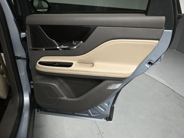 Certified 2022 Lincoln Corsair AWD w/ Equipment Group 101A image 27