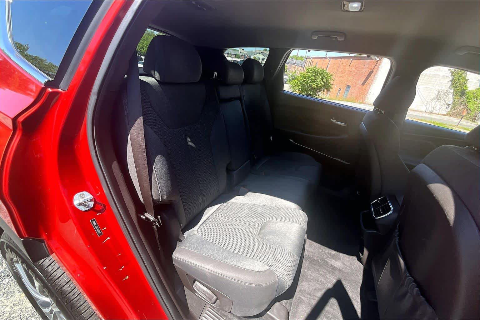 Used 2020 Hyundai Santa Fe SEL w/ Convenience Package AWD/4WD image 21