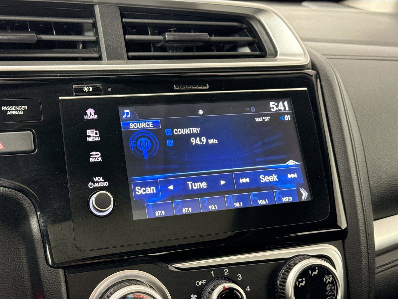 Used 2018 Honda Fit EX image 21