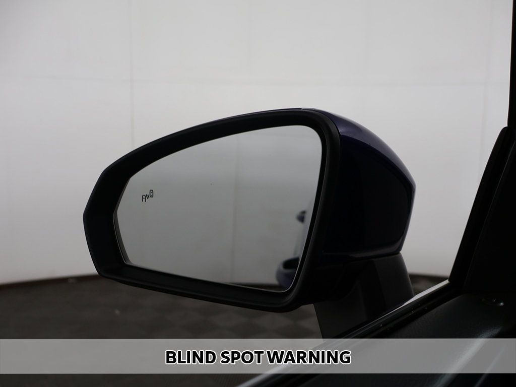 Used 2024 Volkswagen Taos SE FWD image 3