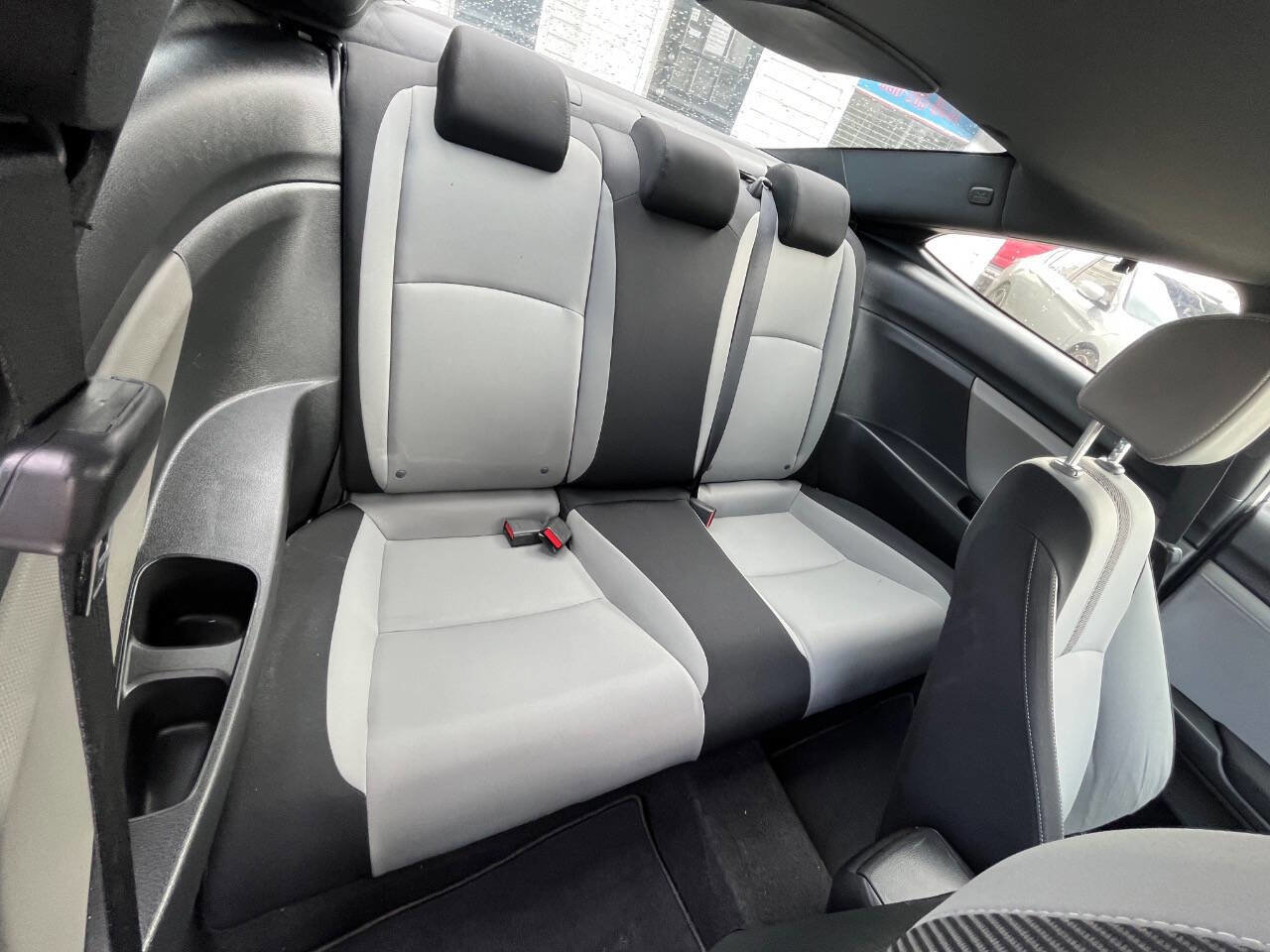 Used 2018 Honda Civic EX-T image 12