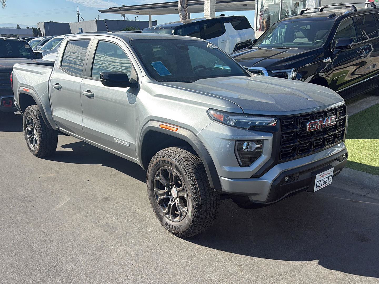 Used 2023 GMC Canyon Elevation w/ Convenience Package RWD image 3
