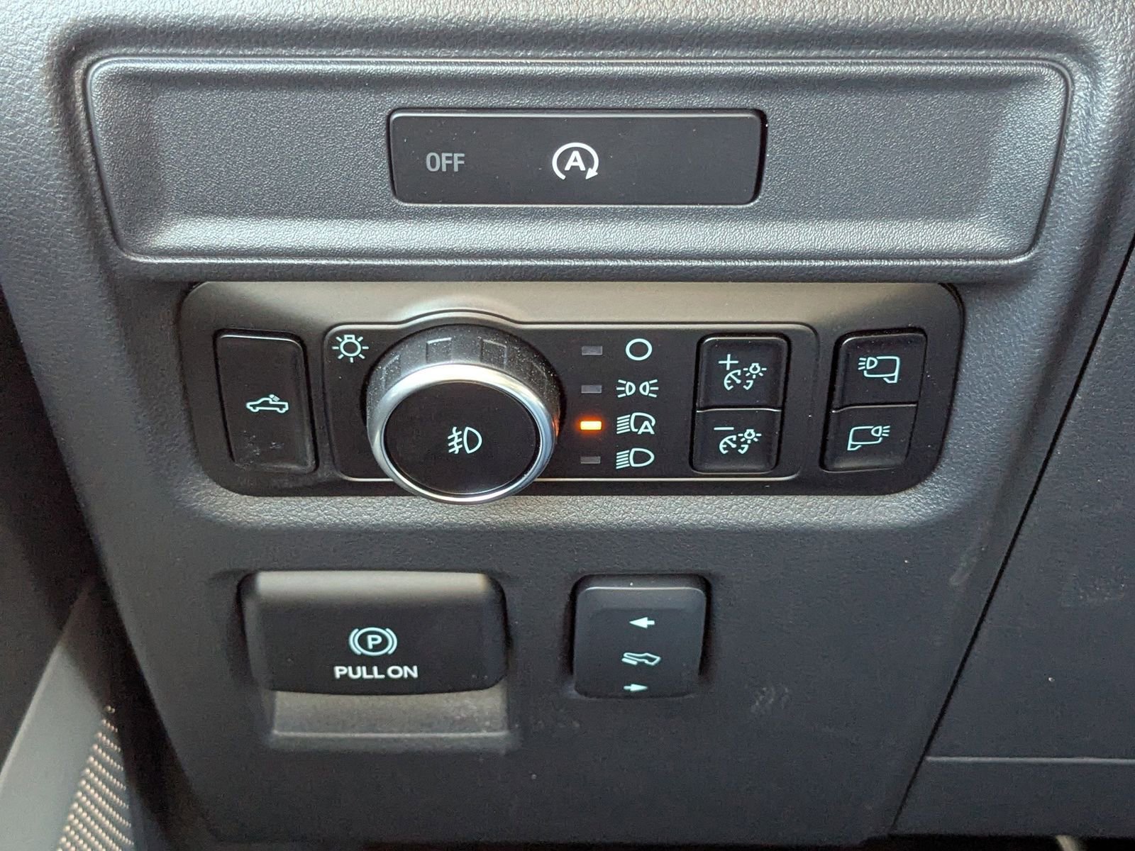 Used 2025 Ford F150 Platinum w/ Equipment Group 702A High image 28