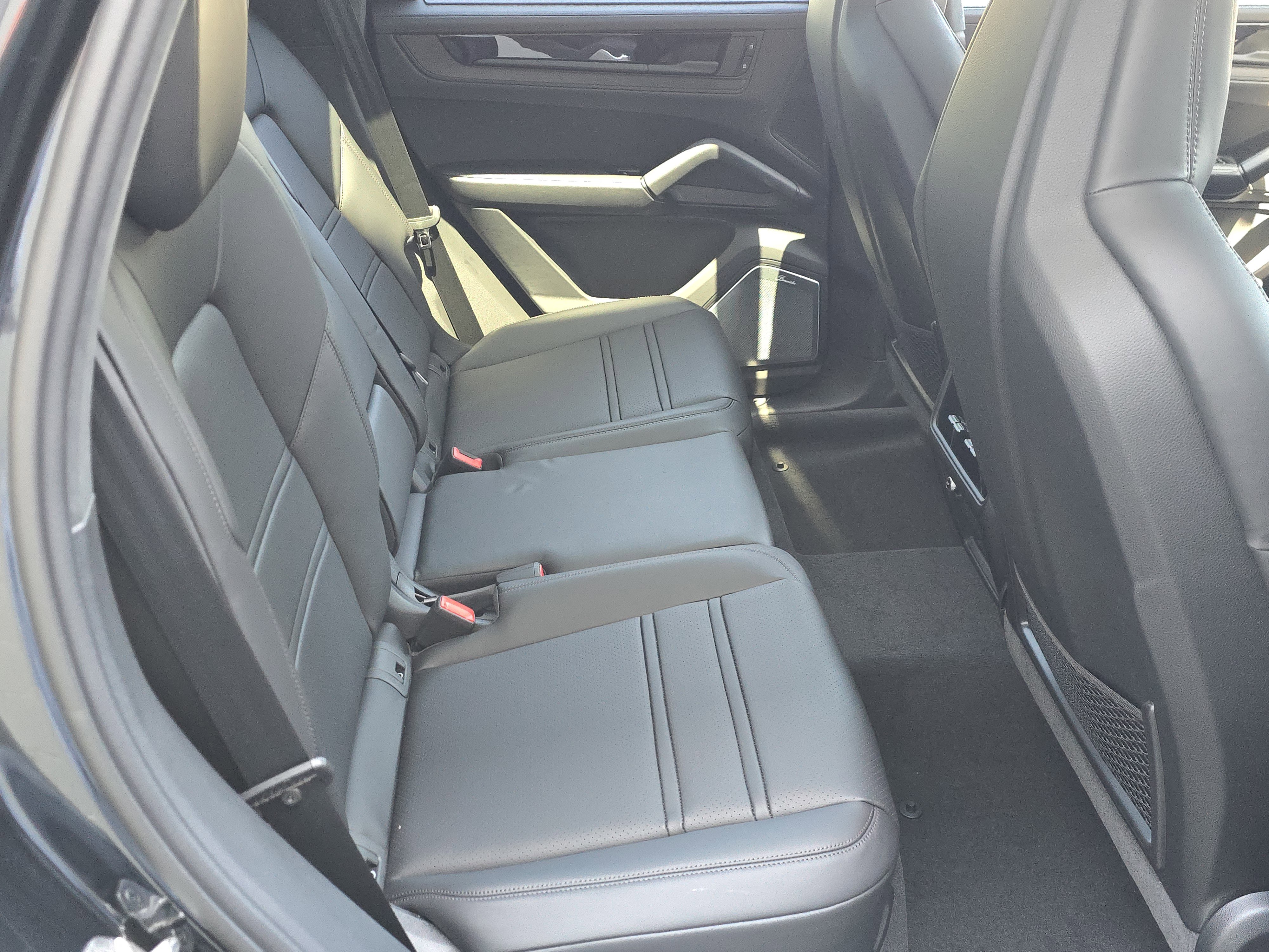 New 2026 Porsche Cayenne GTS AWD/4WD image 13