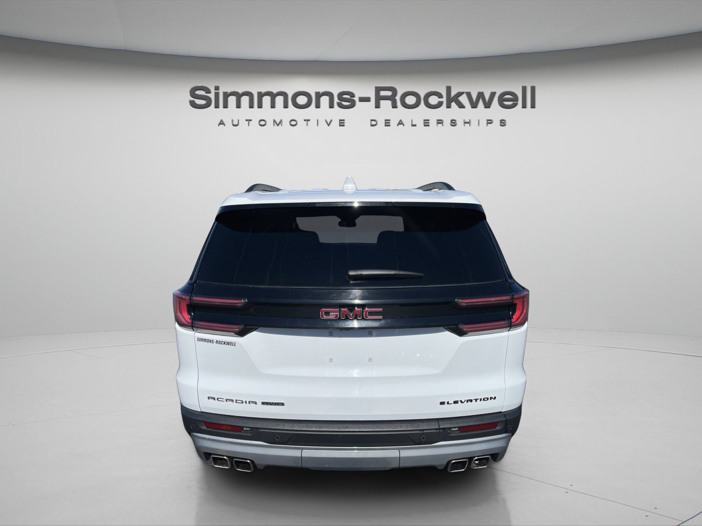Used 2025 GMC Acadia Elevation w/ Elevation Premium Package AWD/4WD image 4
