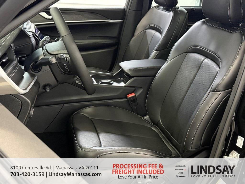 New 2025 Jeep Grand Cherokee Limited w/ Luxury Tech Group II image 20