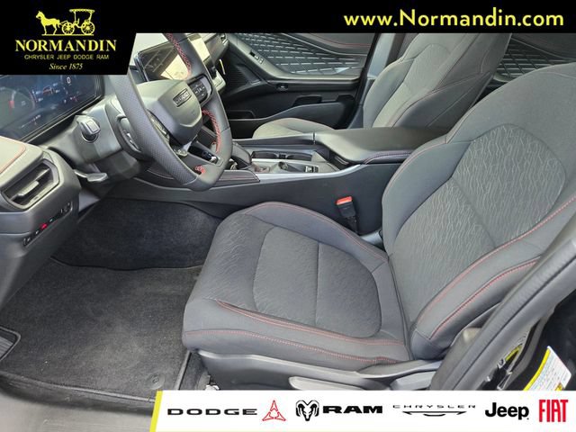 New 2026 Dodge Charger R/T w/ Blacktop Package AWD/4WD image 6