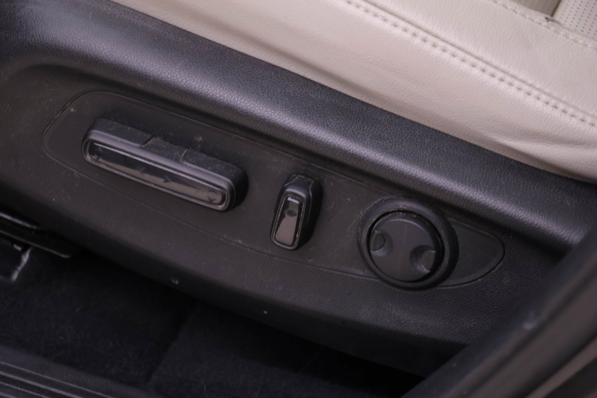 Used 2023 Honda CR-V EX-L image 14