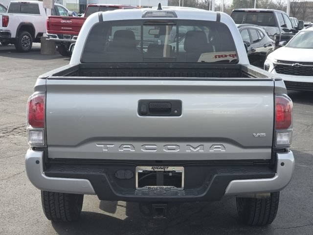 Used 2022 Toyota Tacoma TRD Sport w/ Technology Package RWD image 17