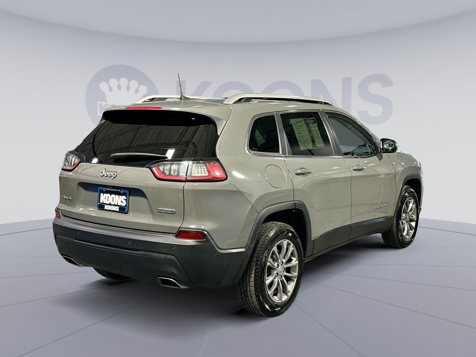 Used 2019 Jeep Cherokee Latitude Plus w/ Comfort/Convenience Group image 7