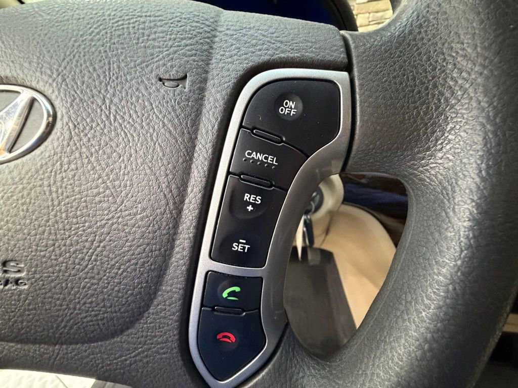 Used 2011 Hyundai Santa Fe GLS AWD/4WD image 22