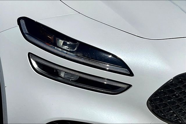 Used 2025 Genesis G70 2.5T image 33