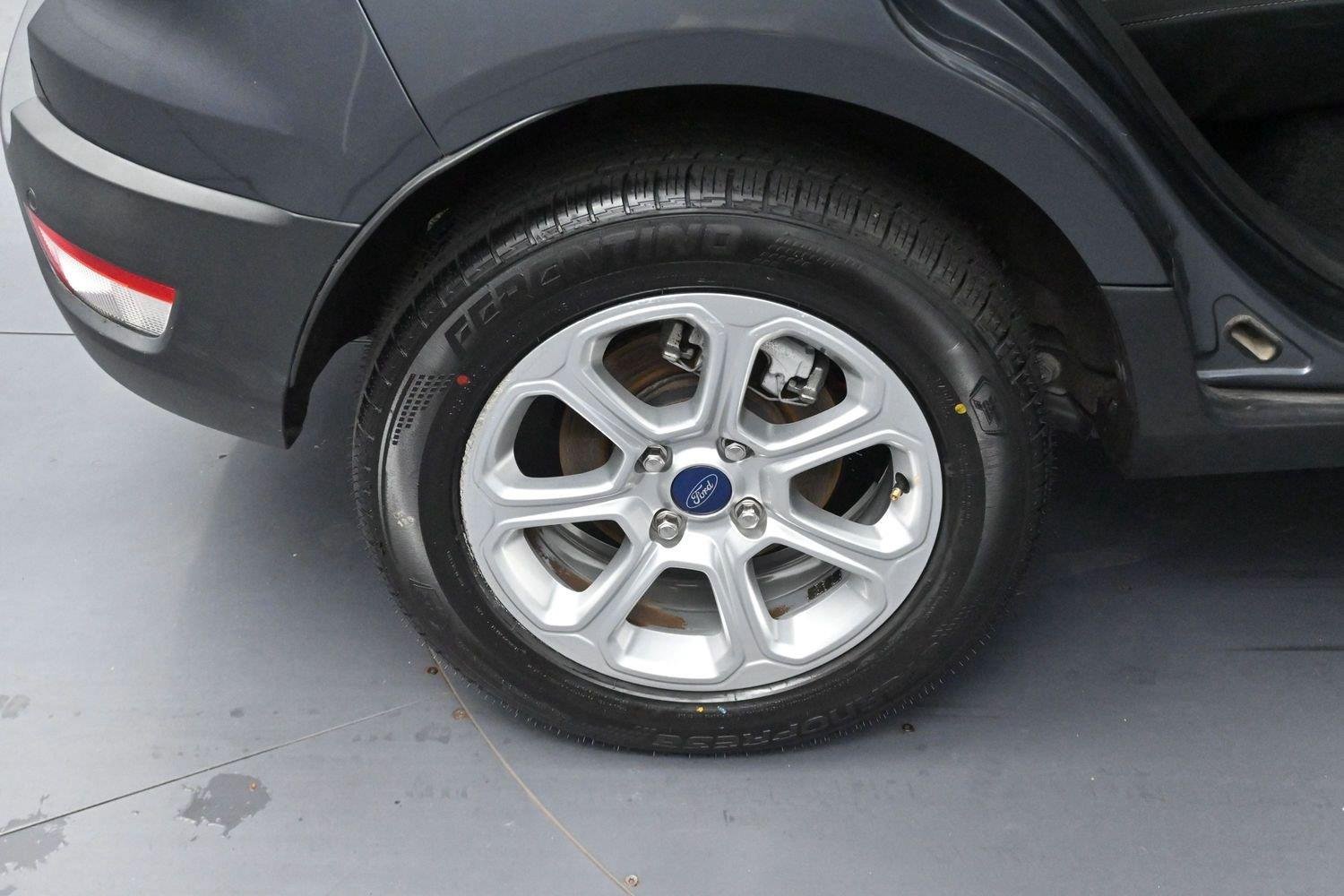 Used 2021 Ford EcoSport SE FWD image 34