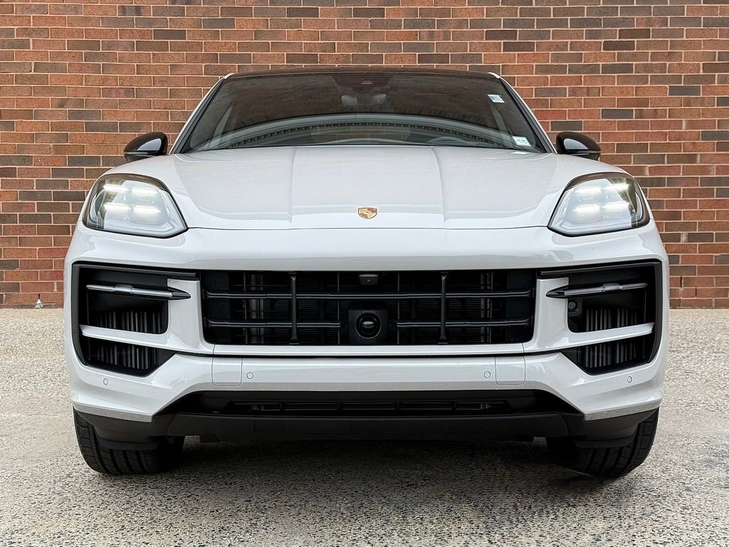 New 2025 Porsche Cayenne S image 10