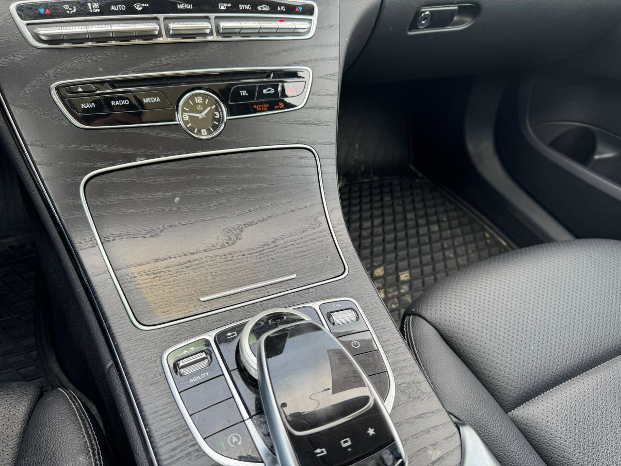 Used 2015 Mercedes-Benz C 300 4MATIC Sedan image 20