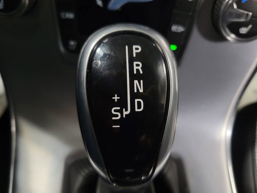 Used 2018 Volvo S60 T5 Dynamic w/ Vision Package image 16